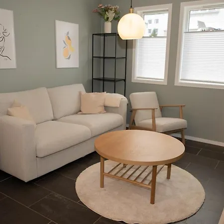 Modern Apt, Near Centre , Walking Distance * スタヴァンゲル