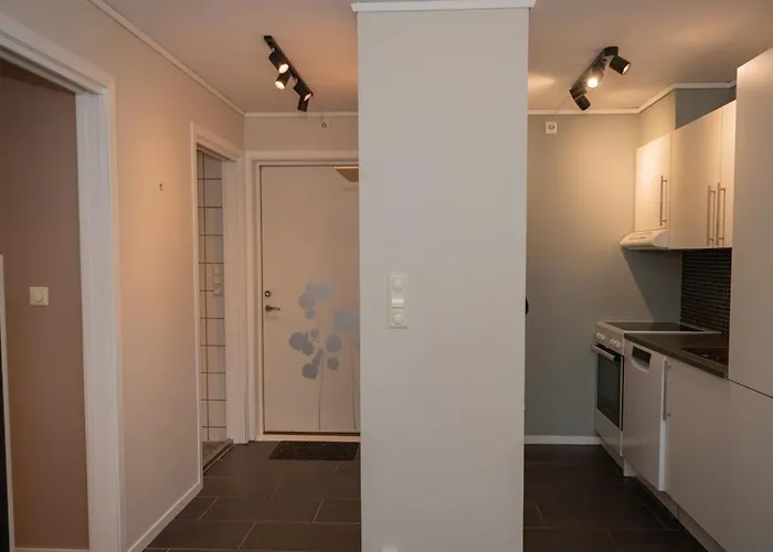 Lägenhet Modern Apt, Near Centre , Walking Distance